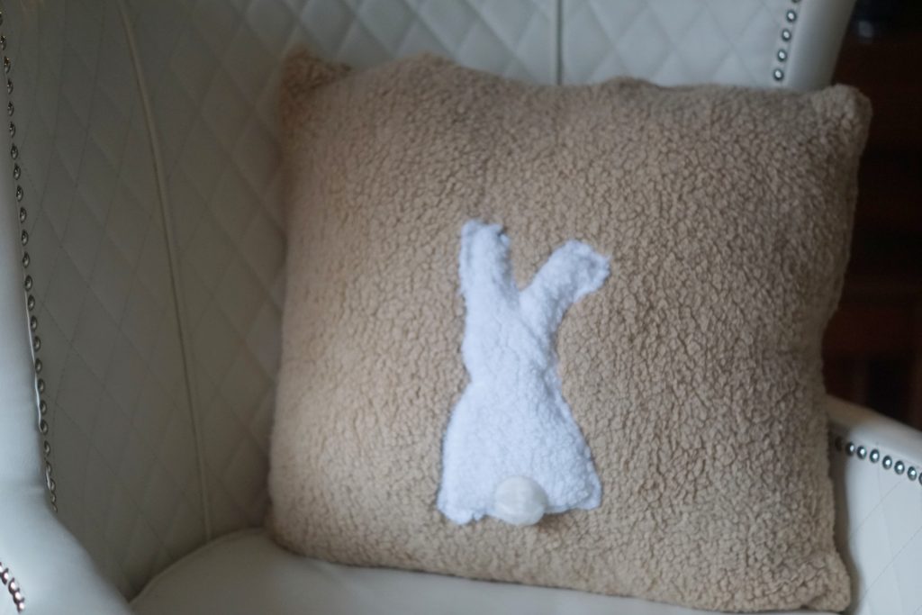 Pottery Barn bunny pillow cover tutorial
